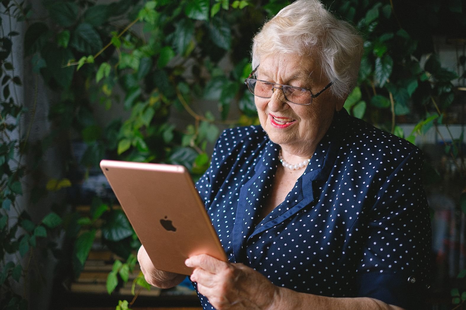 Older woman Using iPad (small).jpg