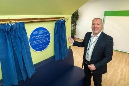 Brendan Brown unviels the Captain Tom Moore plaque