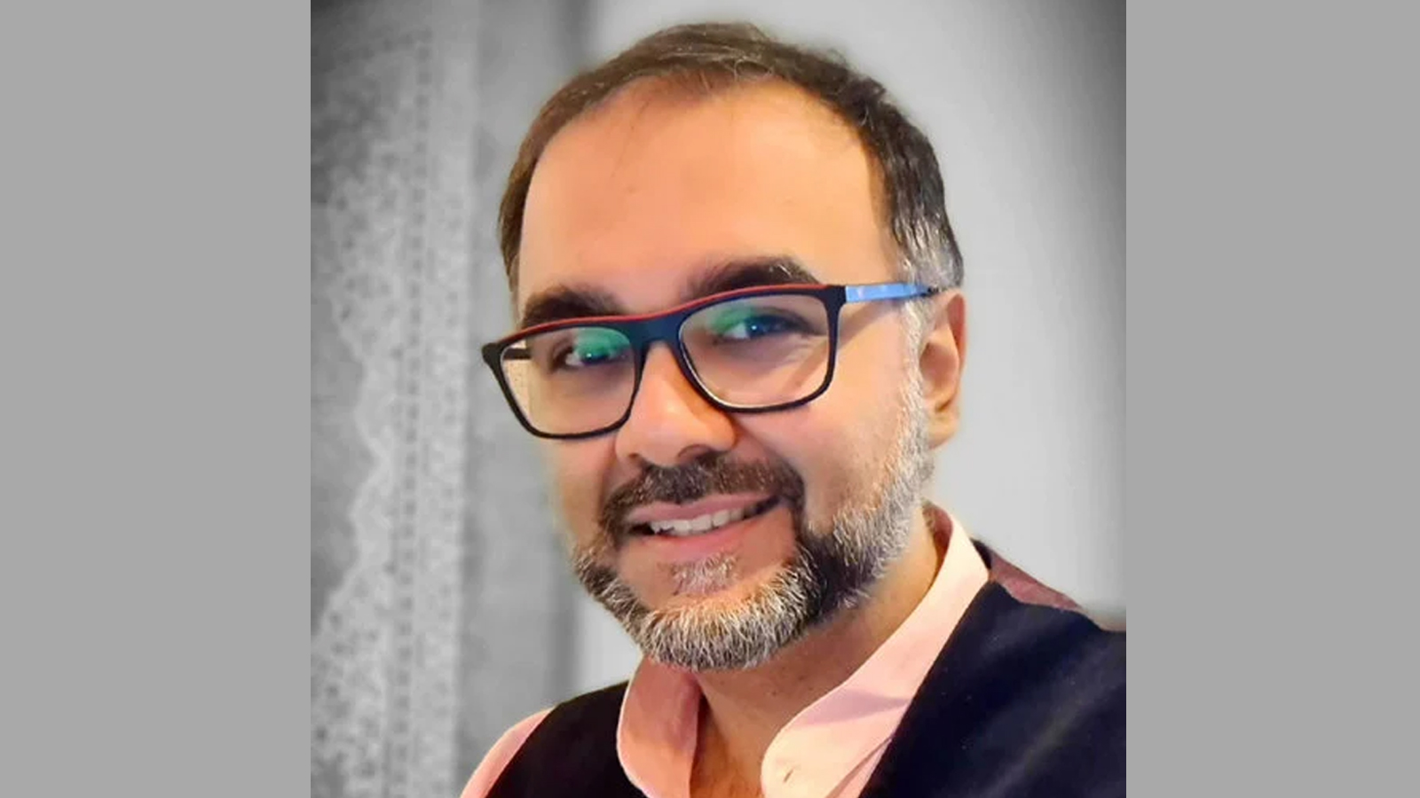 Dr Murad Khan