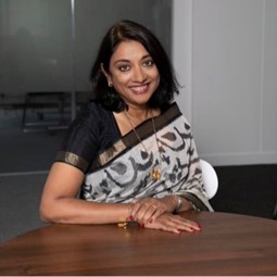 Navina Evans