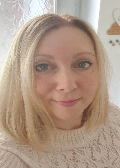 Claire Taylor.jpg