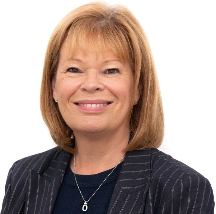 Dr Yvette Oade