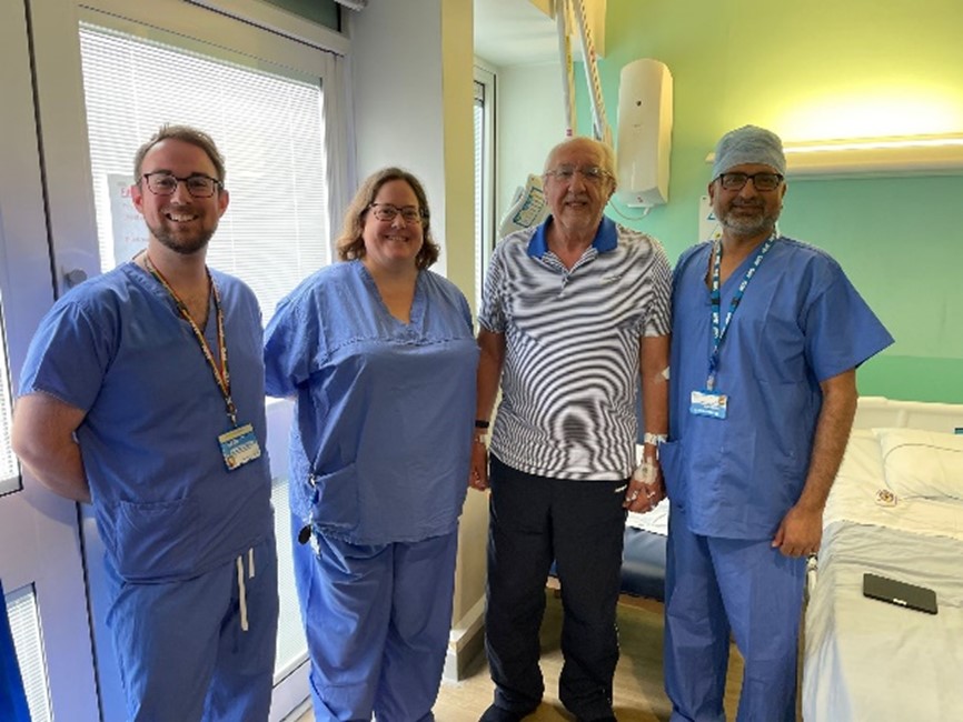 Huddersfield Royal Infirmary surgical team with Ken Idle